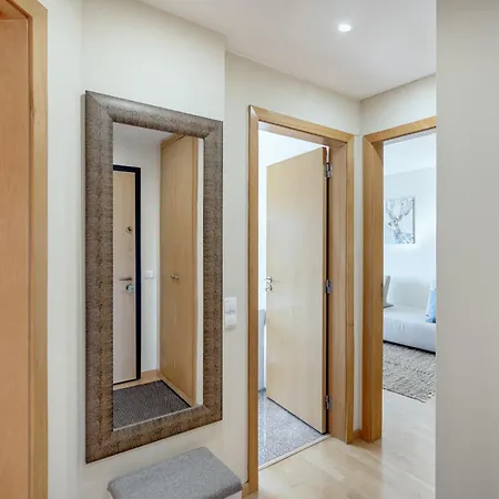 Olaias Modern With Garage By Homing Daire